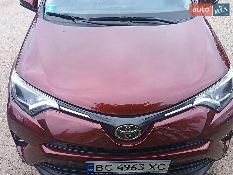 Toyota RAV4 2016