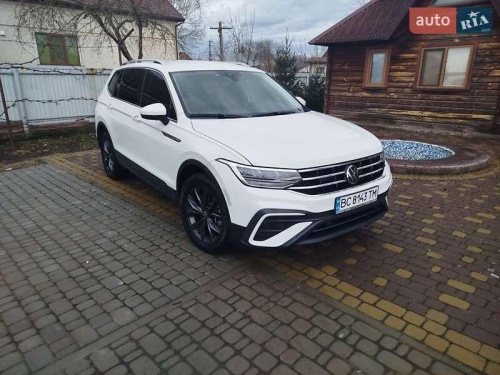 Volkswagen Tiguan 2021