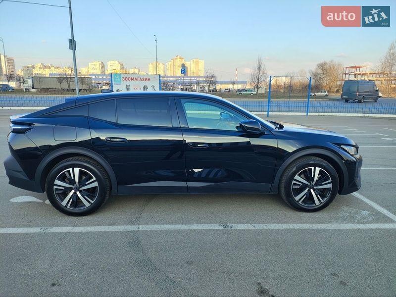 Peugeot 408 2023