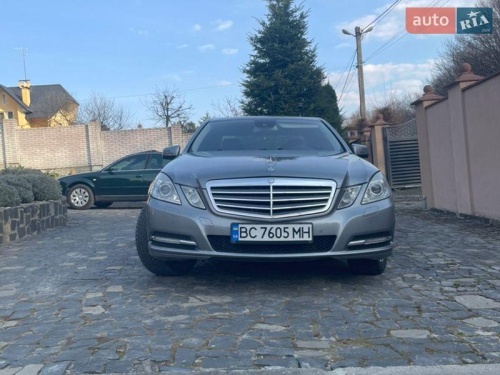 Mercedes-Benz E-Class 2011