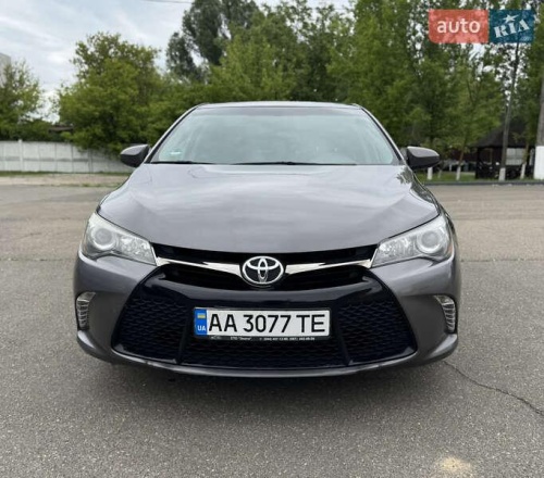 Toyota Camry 2015