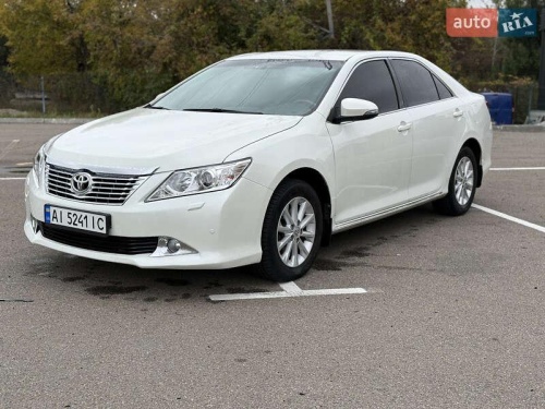 Toyota Camry 2014