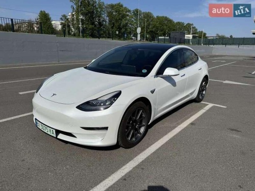 Tesla Model 3 2019