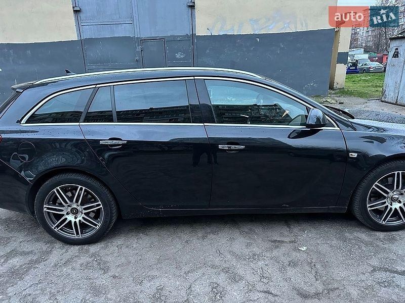 Opel Insignia 2011