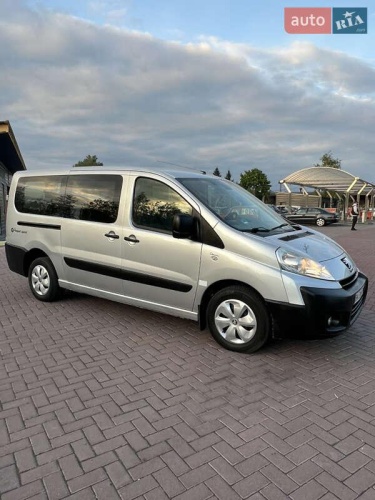 Peugeot Expert 2008