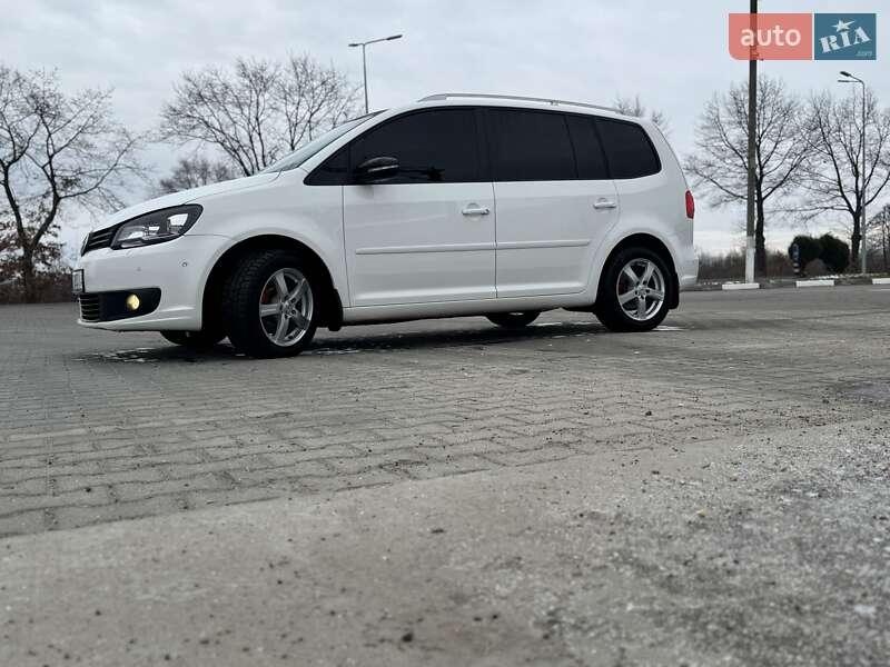 Volkswagen Touran 2011