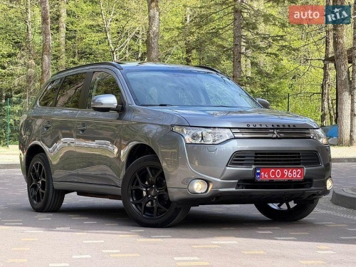 Mitsubishi Outlander 2014