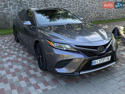 Toyota Camry 2018