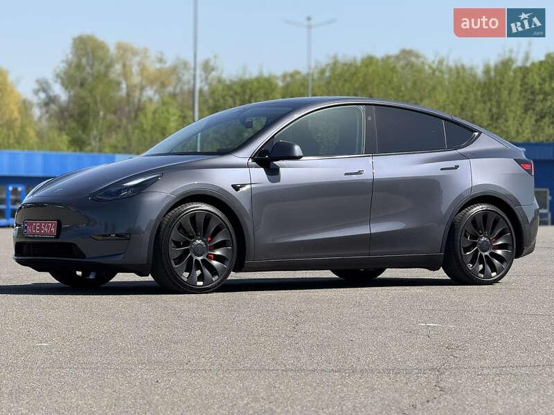 Tesla Model Y 2023