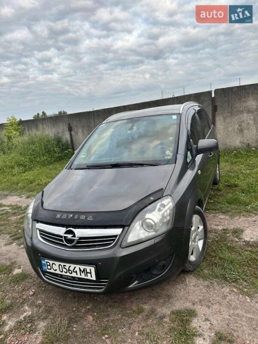 Opel Zafira 2011