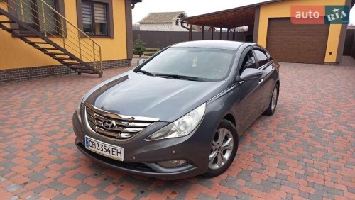 Hyundai Sonata 2011
