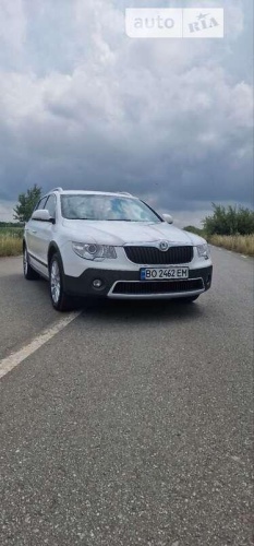 Skoda Superb 2012