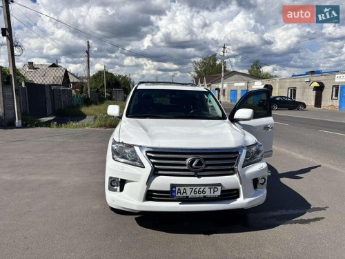 Lexus LX 2008