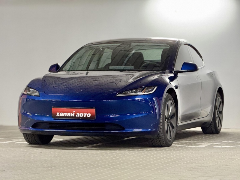 Tesla Model 3 2024
