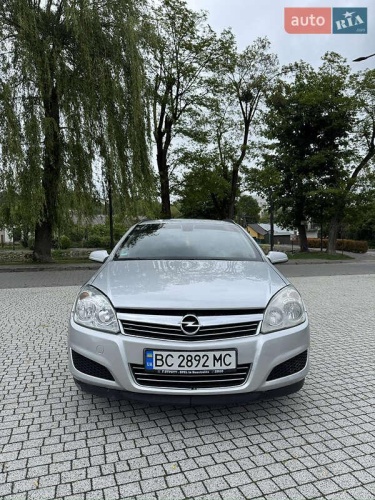 Opel Astra 2009