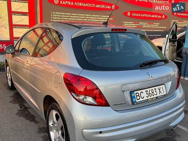 Peugeot 207 2010