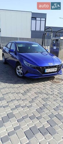 Hyundai Elantra 2021