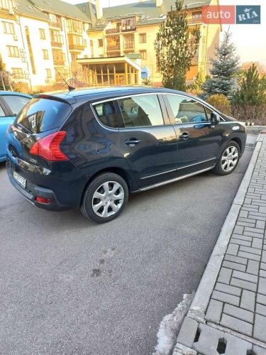 Peugeot 3008 2011