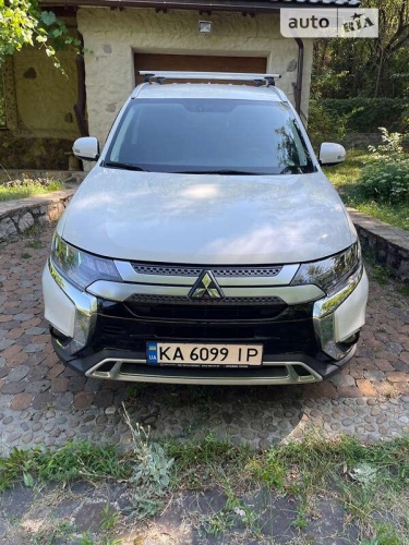 Mitsubishi Outlander 2019