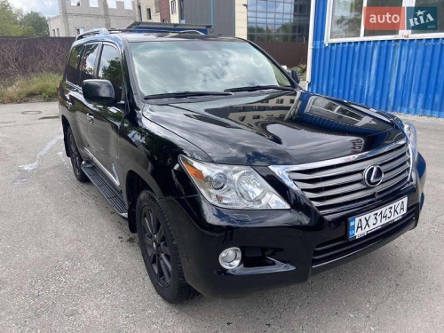 Lexus LX 2010