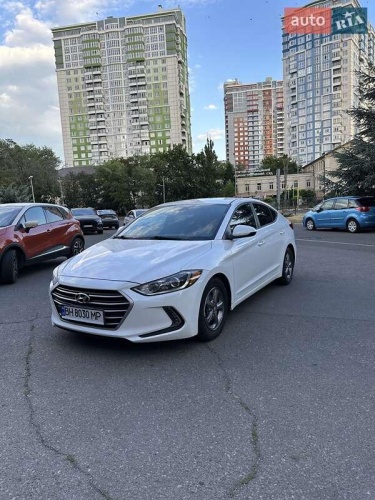 Hyundai Elantra 2016