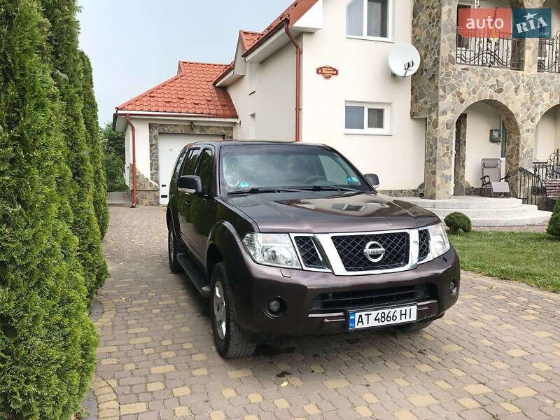 Nissan Pathfinder 2010