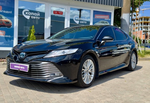 Toyota Camry 2019