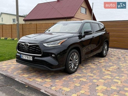 Toyota Highlander 2021