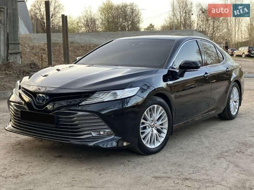Toyota Camry 2020
