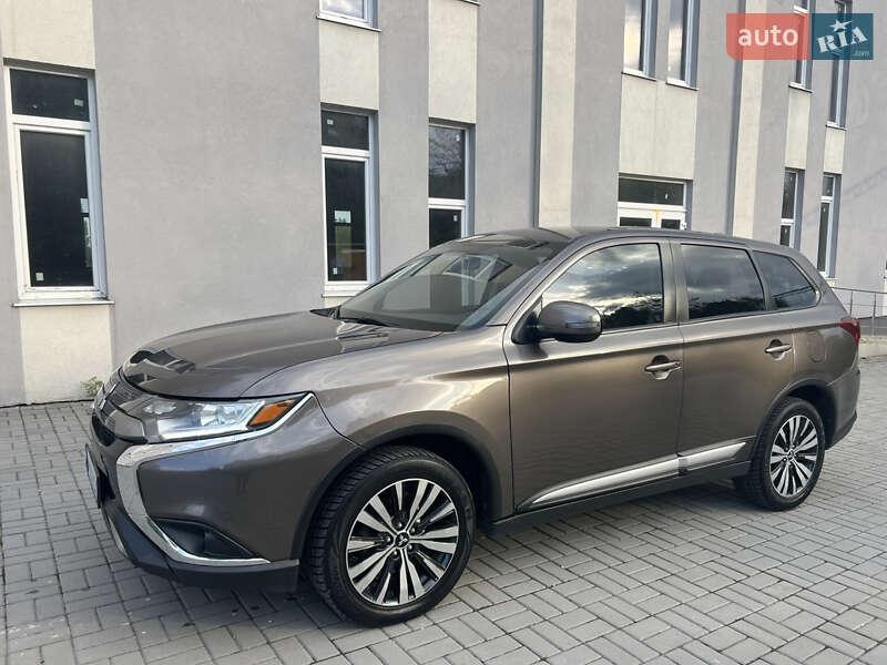 Mitsubishi Outlander 2019