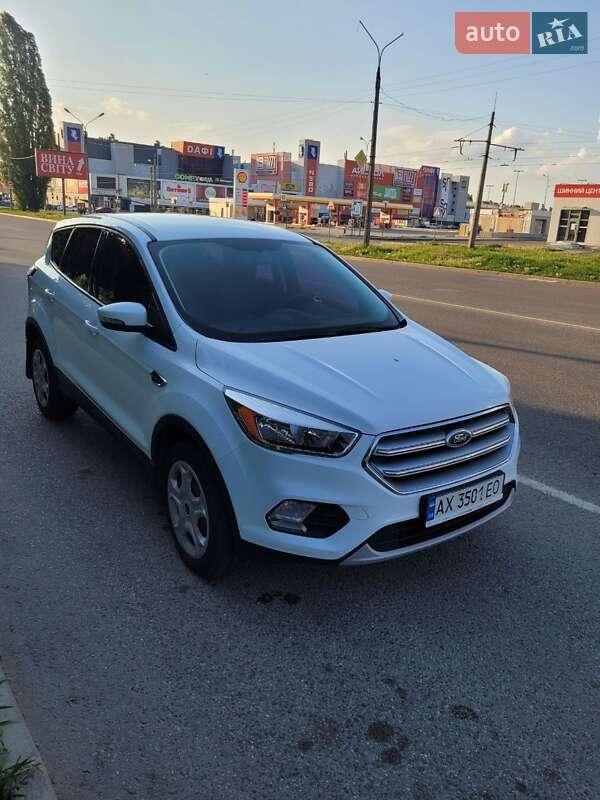 Ford Kuga 2016