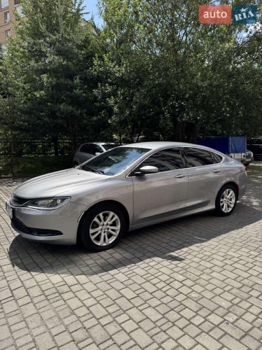 Chrysler 200 2015