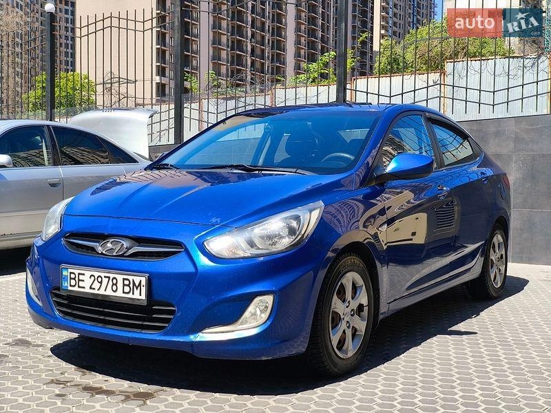 Hyundai Accent 2011