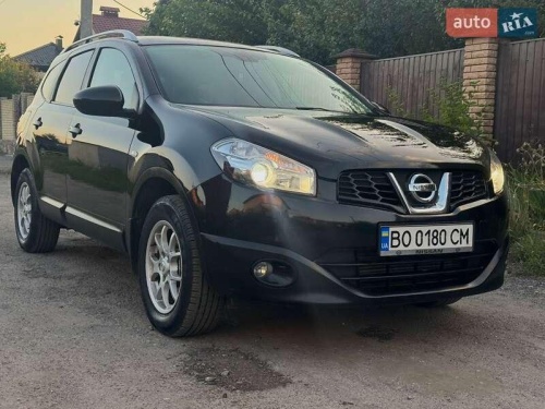Nissan Qashqai+2 2011