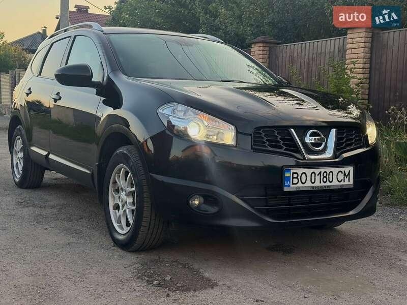 Nissan Qashqai+2 2011