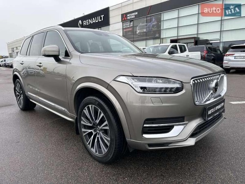 Volvo XC90 2021