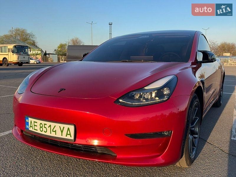 Tesla Model 3 2022
