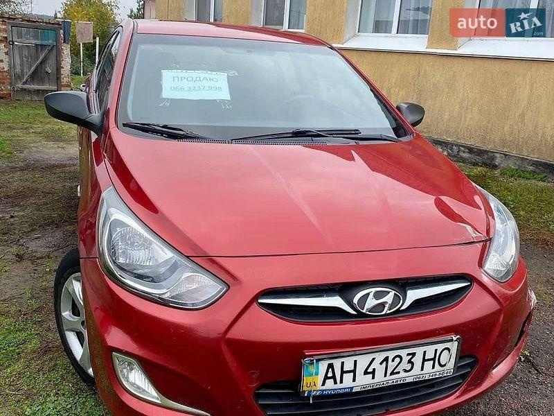 Hyundai Accent 2011
