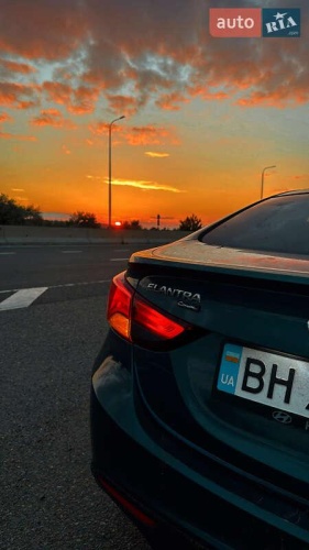 Hyundai Elantra 2014