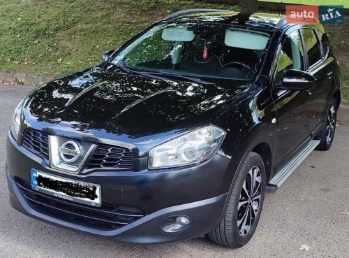 Nissan Qashqai+2 2011