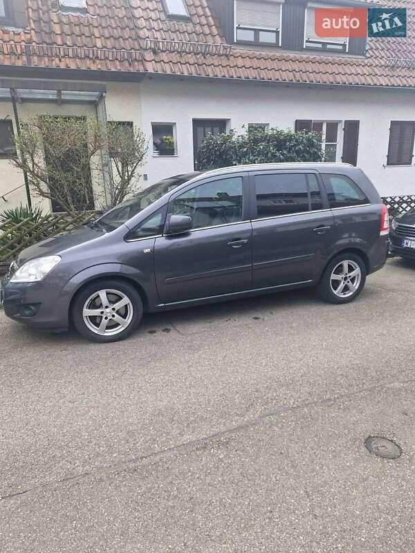 Opel Zafira 2010