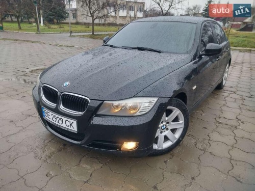 BMW 3 Series 2011
