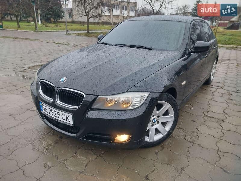 BMW 3 Series 2011
