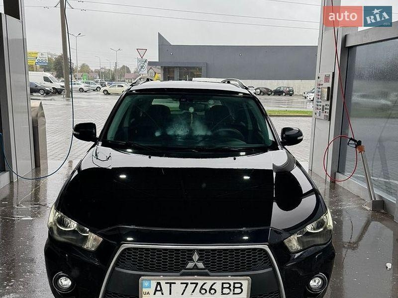 Mitsubishi Outlander 2011