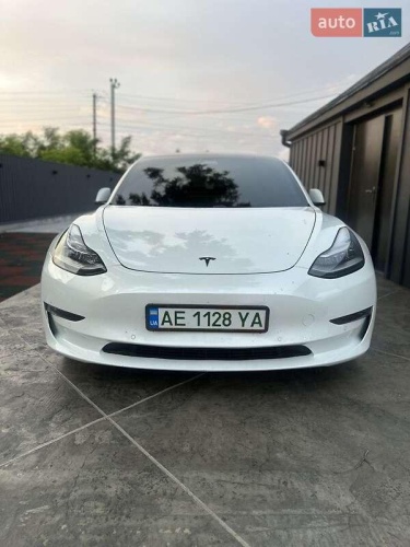 Tesla Model 3 2018
