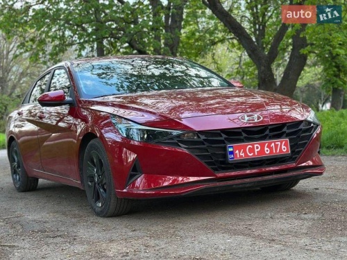 Hyundai Elantra 2022