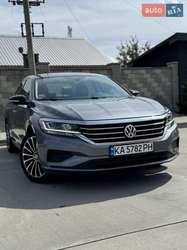 Volkswagen Passat 2021