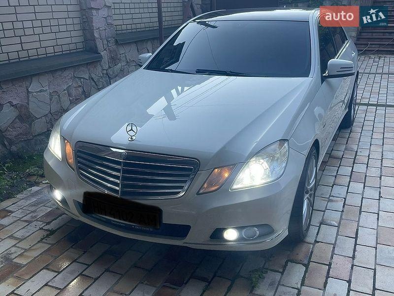 Mercedes-Benz E-Class 2011