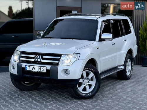 Mitsubishi Pajero 2008