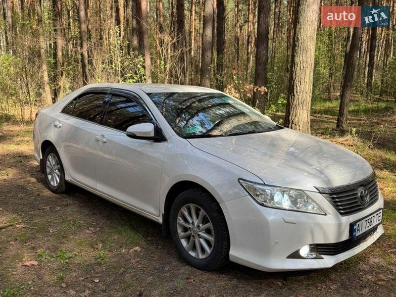 Toyota Camry 2014